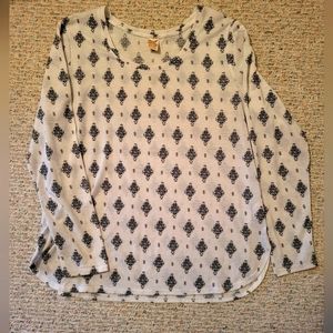 Bundle of 2 Faded Glory lightweight shirts size XXL (20)